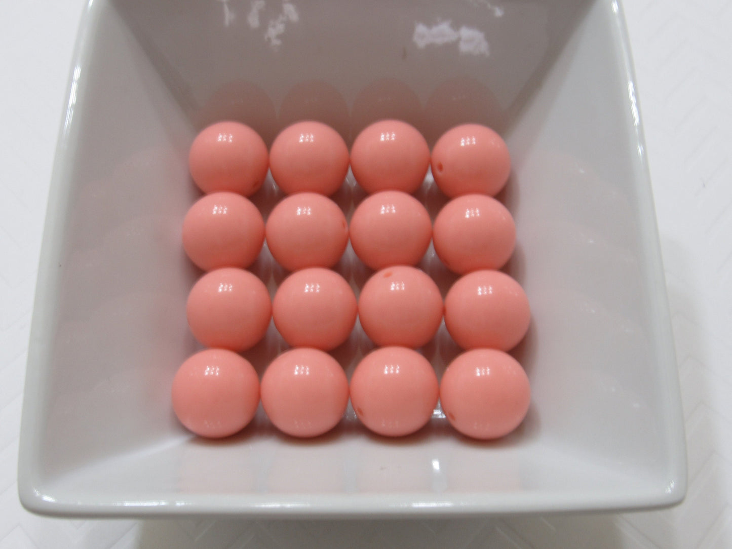 20mm Chunky light Peach Bubblegum Bead, Acrylic Gumball Bead, Solid Round Chunky Necklace Bubblegum Bead, Chunky Necklace Supply Bead