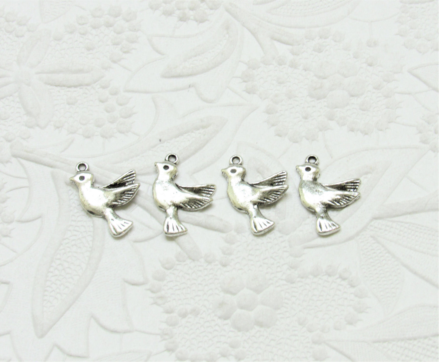 Bird Charm, Antique Silver Bird, 22 X 15mm, 3mm thick, hole: 1.5mm Antique Silver Pendant, Zipper Pull, Charm, Lead Free and Cadmium Free