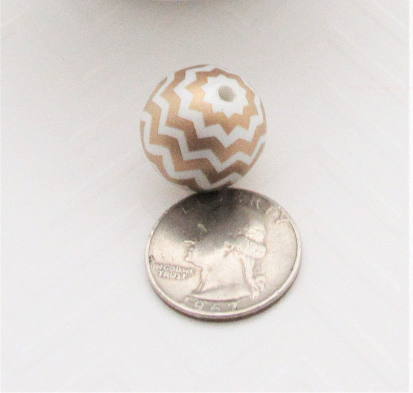 New 20mm Black & Orange Chevron on Matte White Pearls, Bubblegum Beads, Gumball Beads, Bubblegum Bead Supply, Chunky Printed Pearl Beads