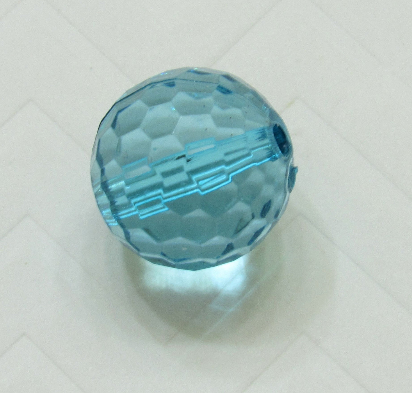 20mm Lt TurquoiseMultifaceted Bubblegum Beads,Transparent Bubblegum Beads, Chunky Bead Supply, Chunky Bead Supply, Bubblegum Necklace Bead