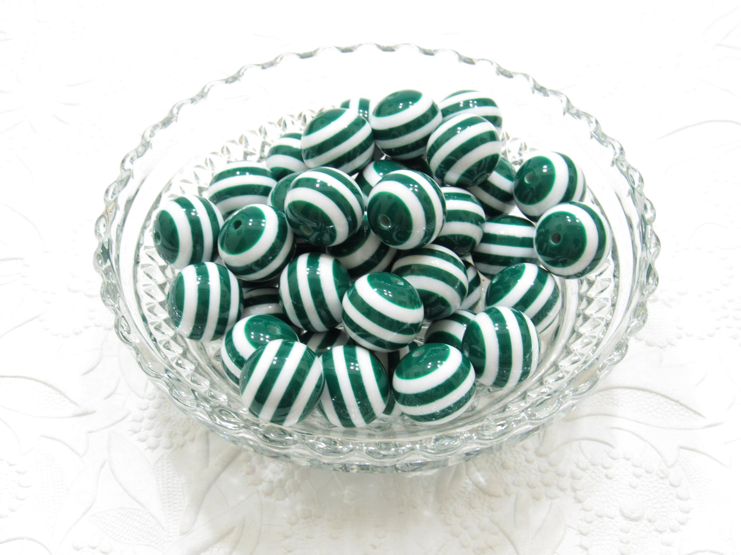 20mm Dark Green And White Striped Bubblegum Beads, Chunky Bubblegum Bead, Gumball Beads, Striped Gumball Bead, Chunky Necklace Supply Bead